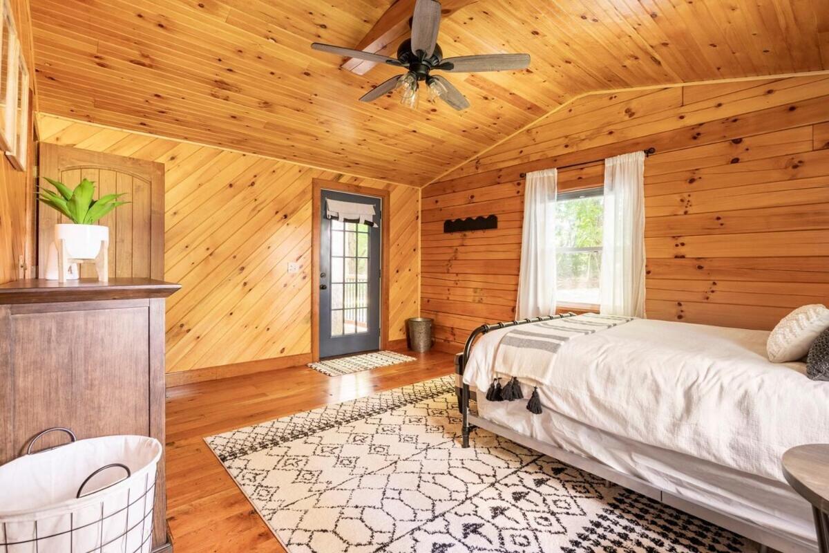 Secluded Wooded Cabin Near The Hocking Hills New Straitsville Εξωτερικό φωτογραφία