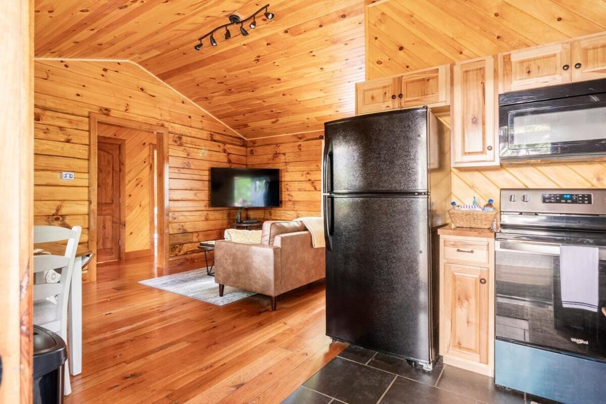Secluded Wooded Cabin Near The Hocking Hills New Straitsville Εξωτερικό φωτογραφία
